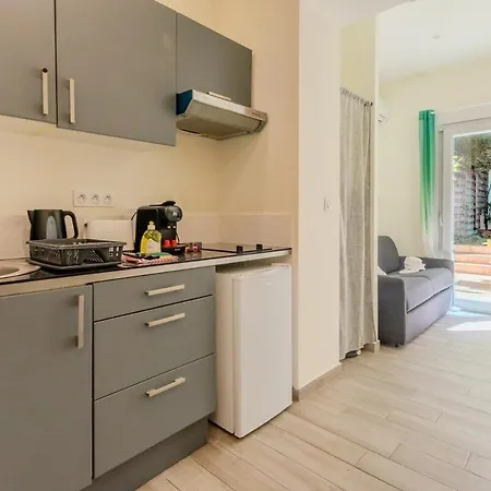 Magnan Avec Jardin Proche Des Plages Apartman